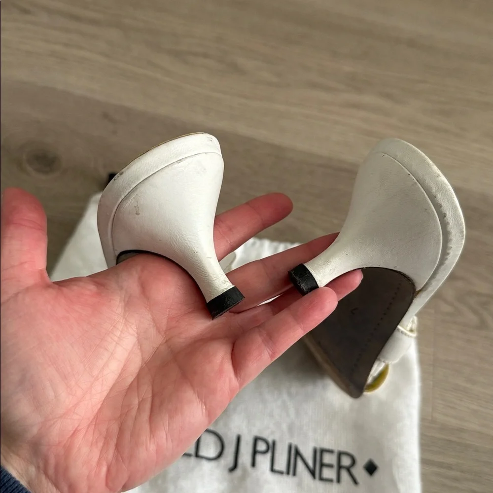 Donald Pliner White Leather Sandals - Picture 3 of 5